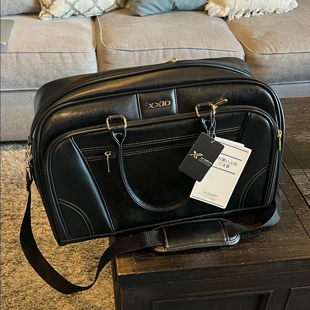XXIO travel bag 
Ideal for travel or golf.